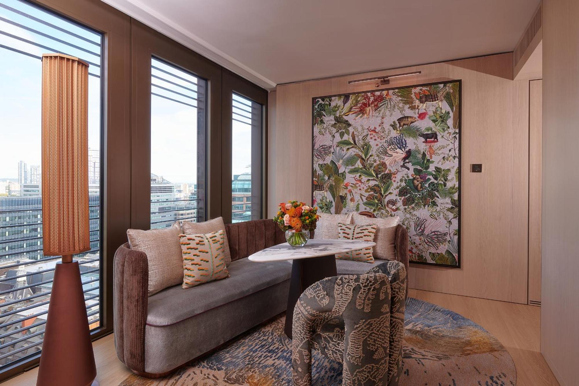 Pan Pacific London Otel Dış mekan fotoğraf A suite at the Mandarin Oriental, Munich